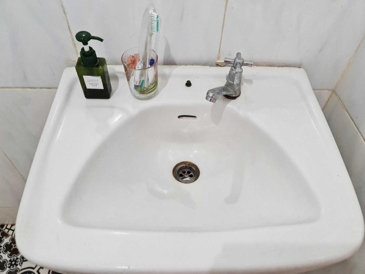 37 Guesthouse Jakarta Extérieur photo